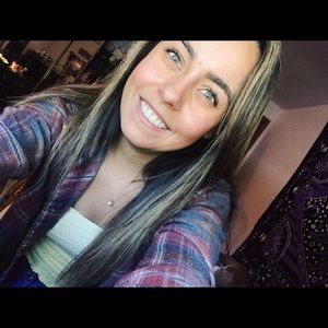 Meet your Posher, Kelly